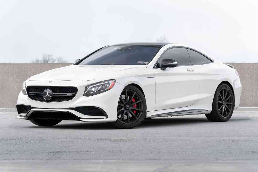 Mercedes Benz S63 White