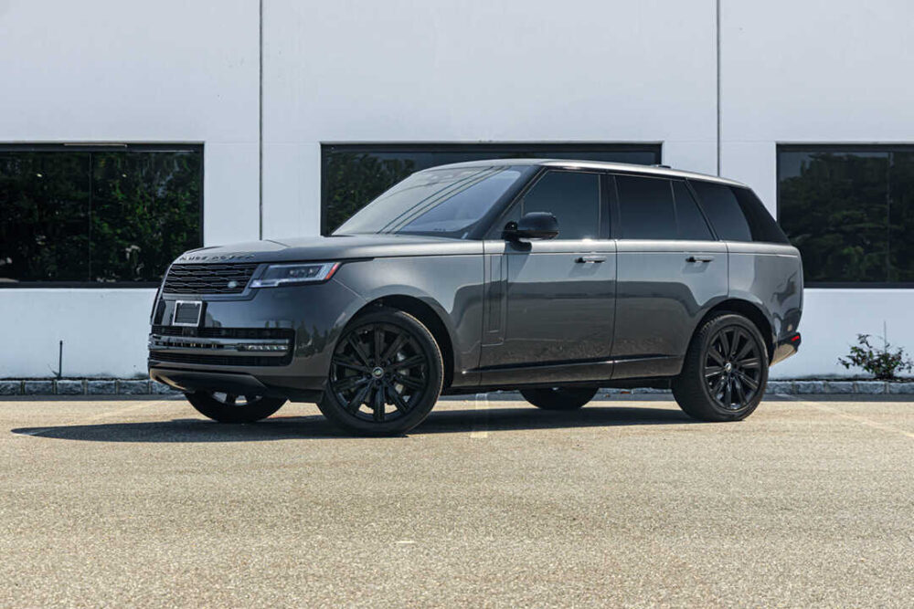 LR Range Rover SE Gray