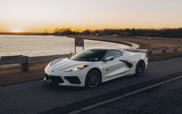 C8 3LT