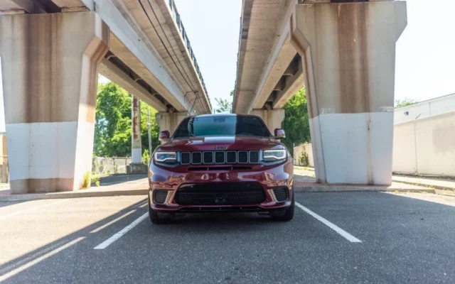 Rent a Jeep TrackHawk in New Jersey | BluStreet