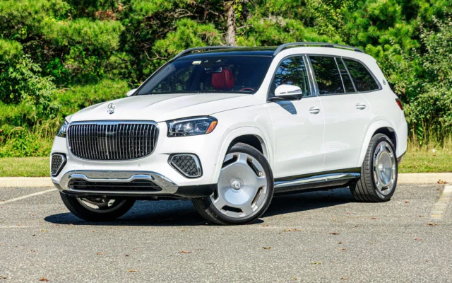 Maybach GLS 600 White